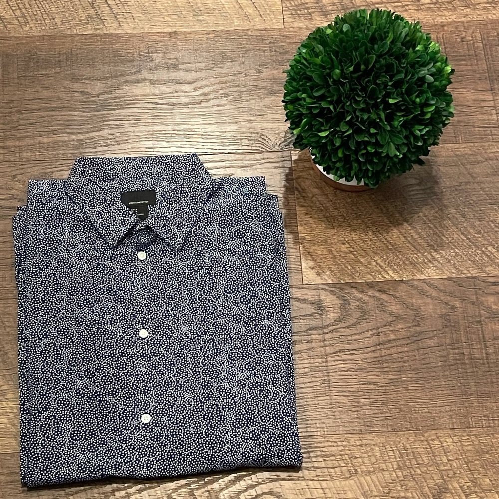 H&M Men's Button Down Shirt - Medium